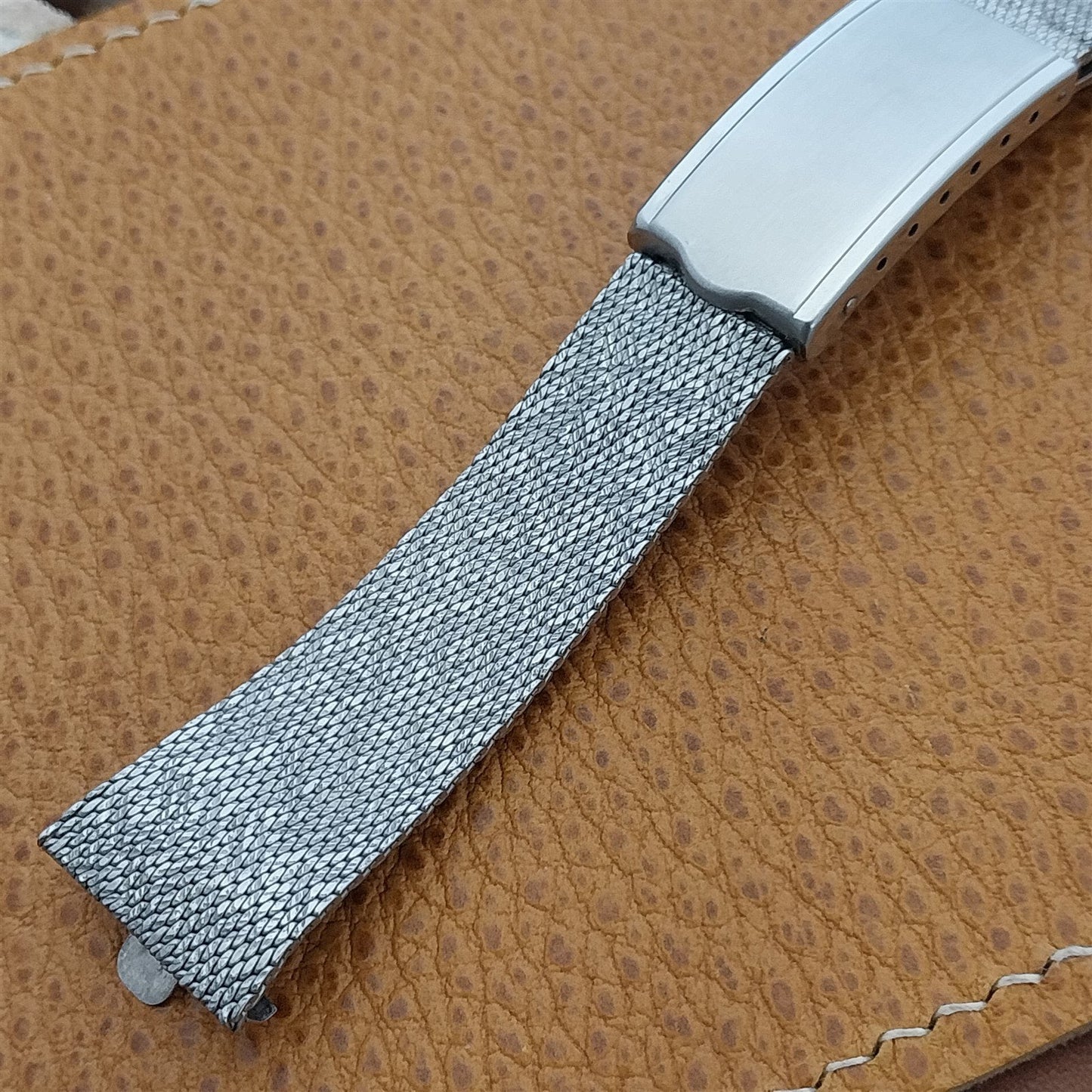 19mm Stainless Steel Mesh Kreisler USA nos 1960s Vintage Watch Band