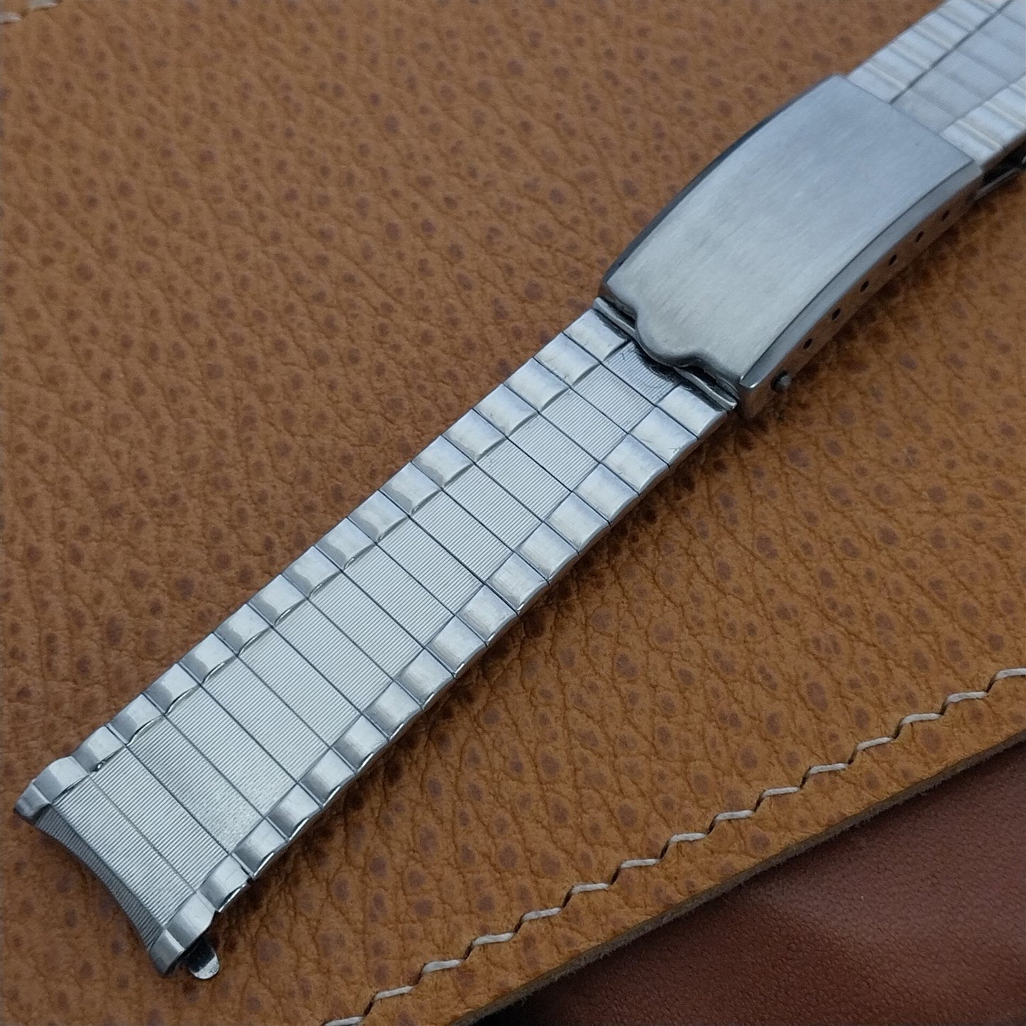 17.2mm 11/16 Stainless Steel 1970s Old-Stock nos Vintage Watch Band