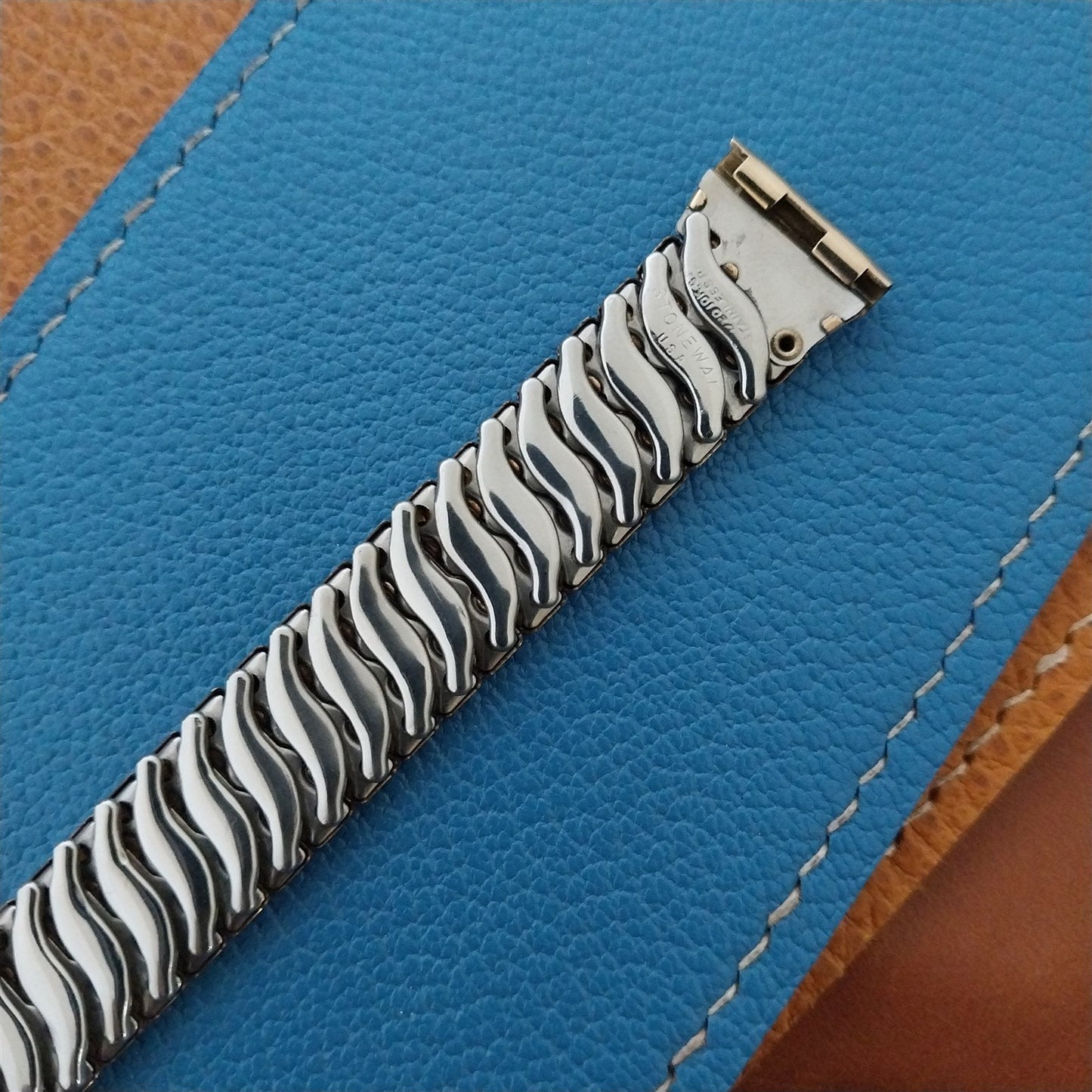 1940s Gold Filled 5/8" Stonewall USA Classic Stretch Unused Vintage Watch Band