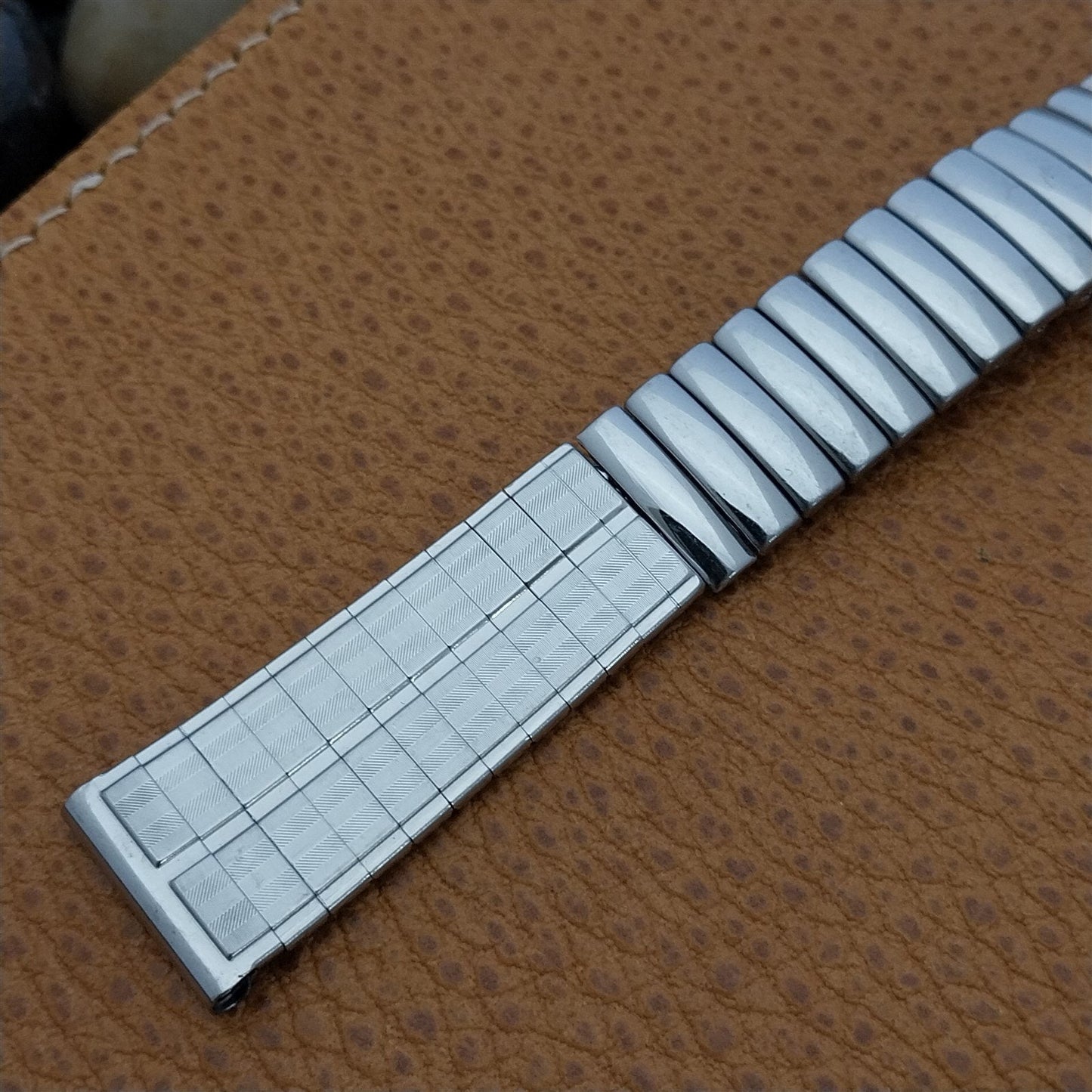 17.2mm 11/16" Mira-Flex USA Stainless Steel Expansion 1960s Vintage Watch Band