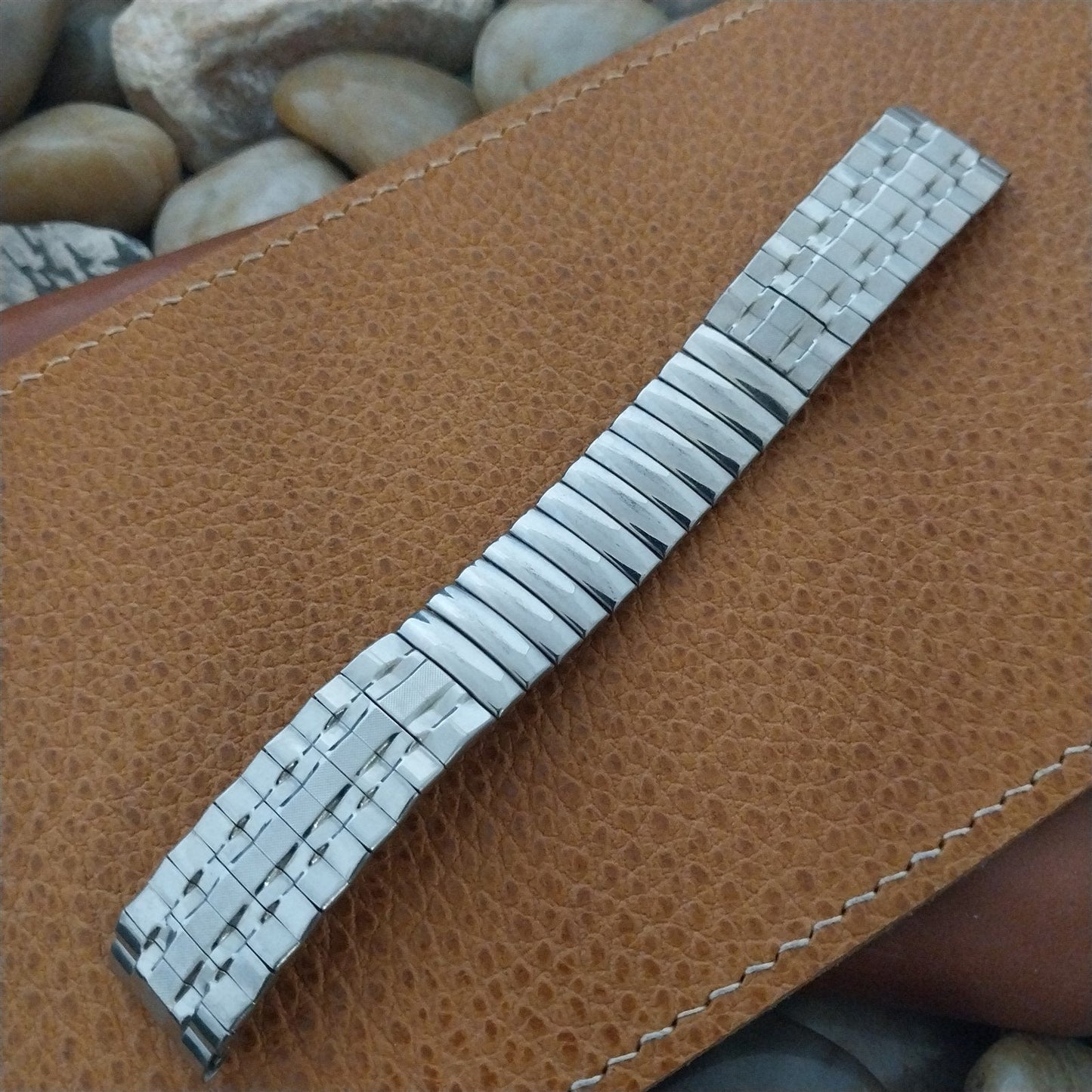 Stainless Steel 1960s Old-Stock Center-Expansion Vintage Watch Band 16mm 5/8"