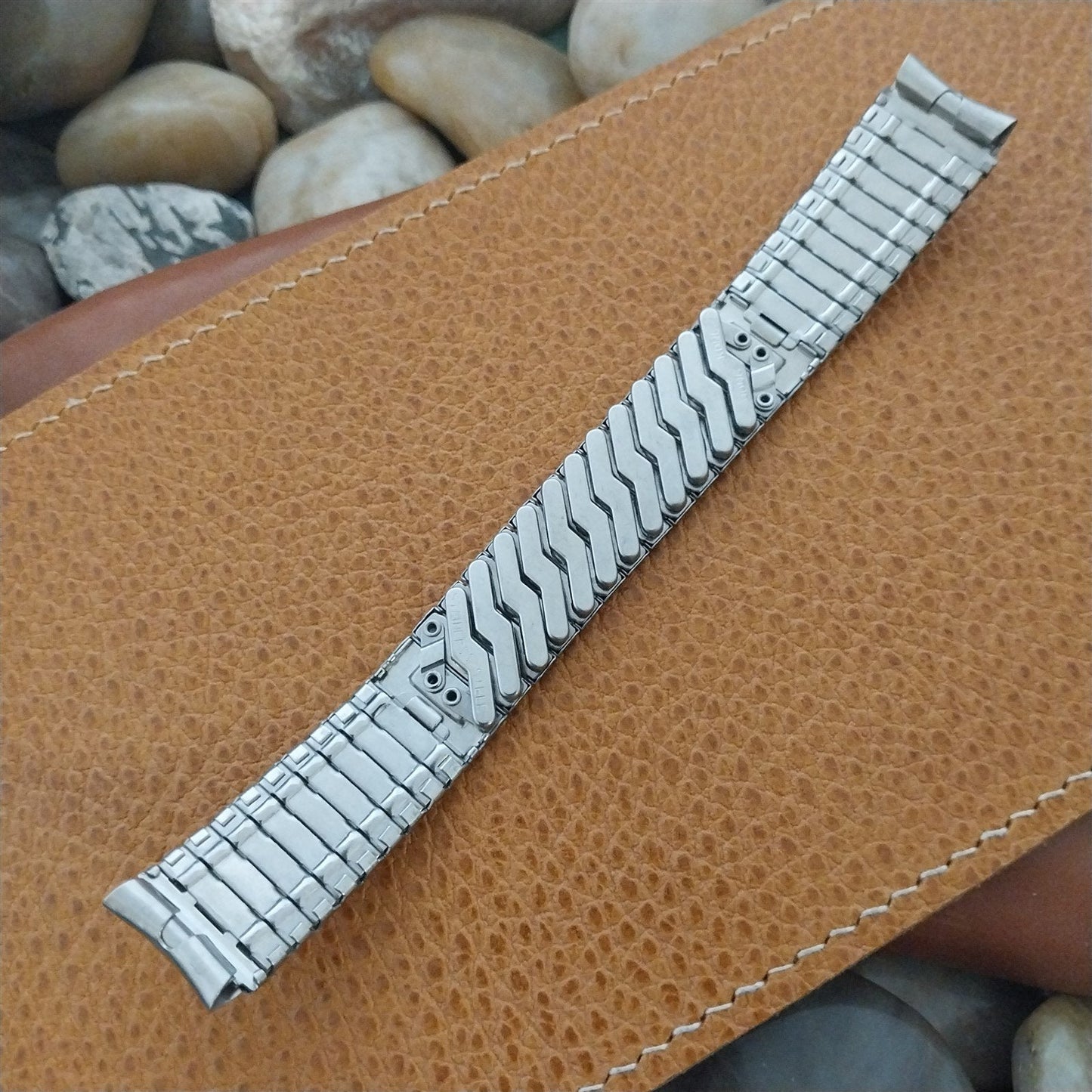 Stainless Steel 1960s Old-Stock Center-Expansion Vintage Watch Band 16mm 5/8"