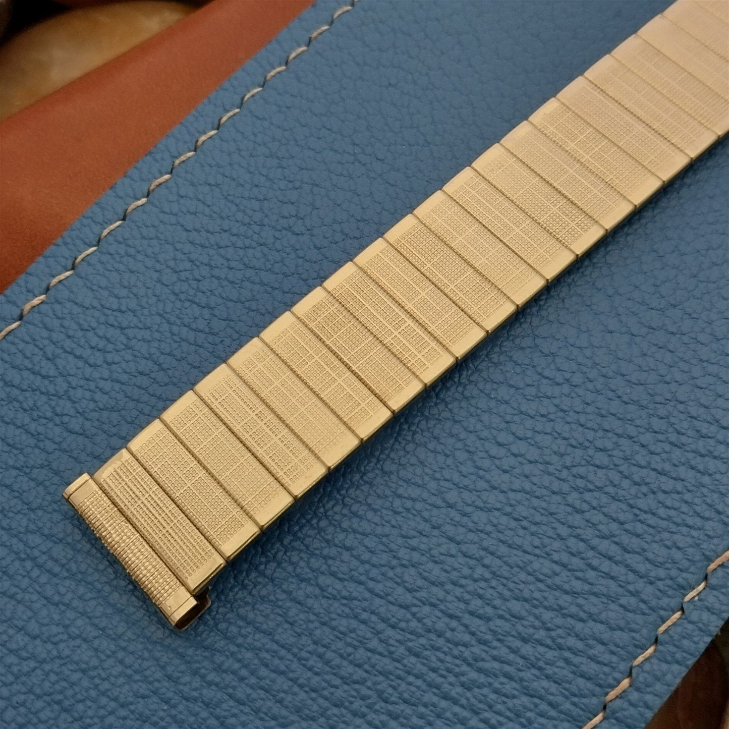 17.2mm 10k Gold-Filled Uniflex Slim Expansion 1960s Unused Vintage Watch Band