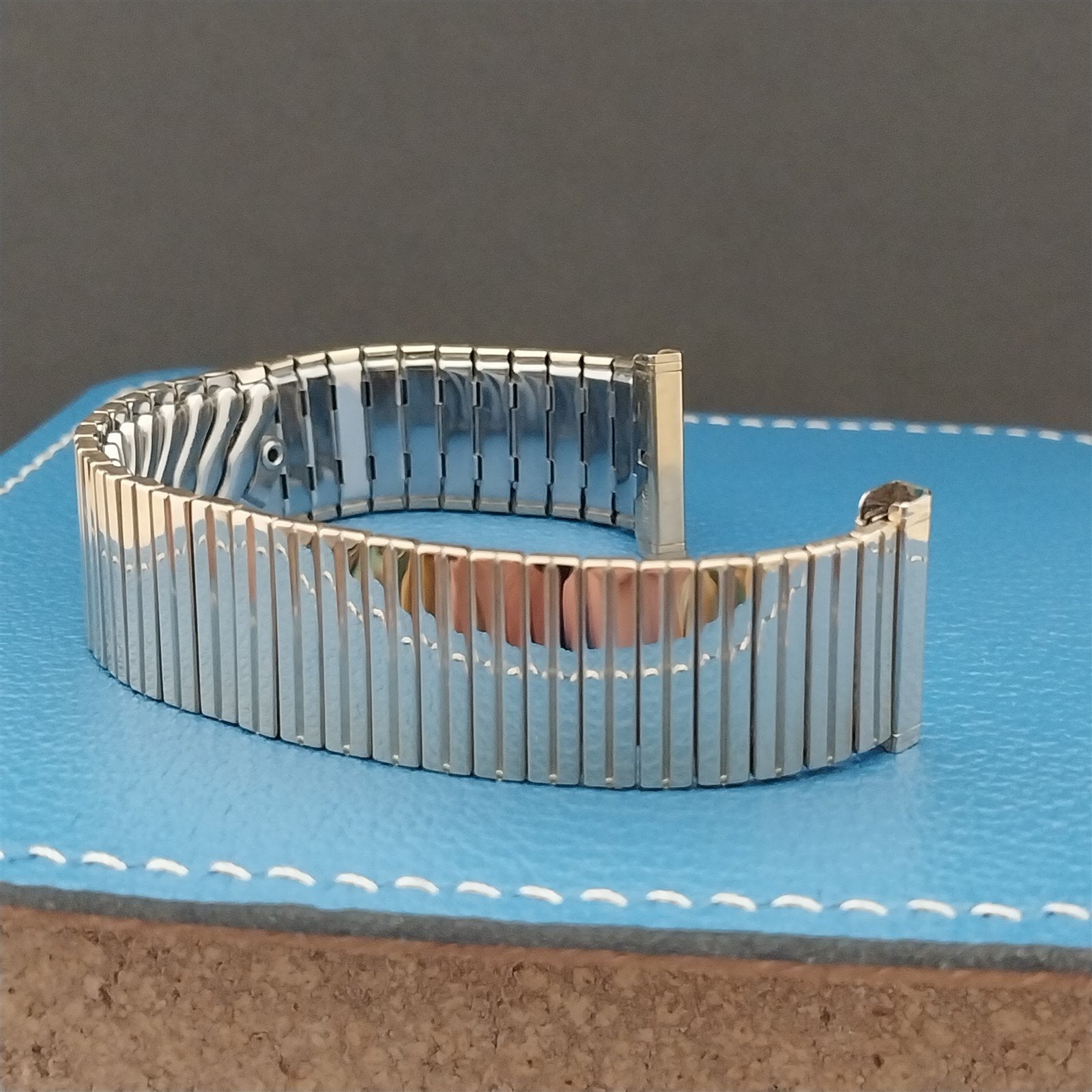 long 10k Gold Filled 1950s Bellavance Expansion Vintage Watch Band nos