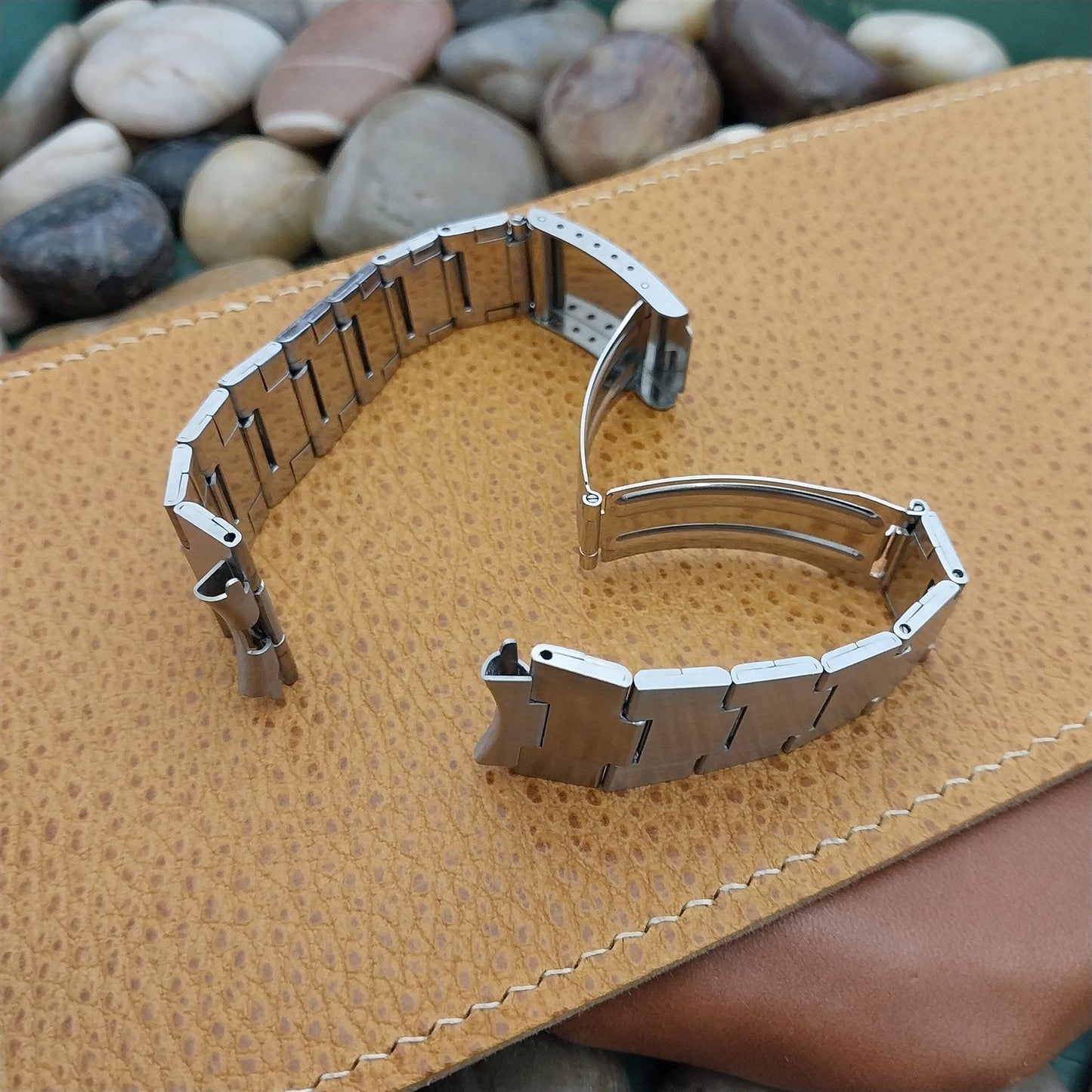 Vintage 19mm Flared 1970s Stainless Steel Baldwin nos Classic Unused Watch Band