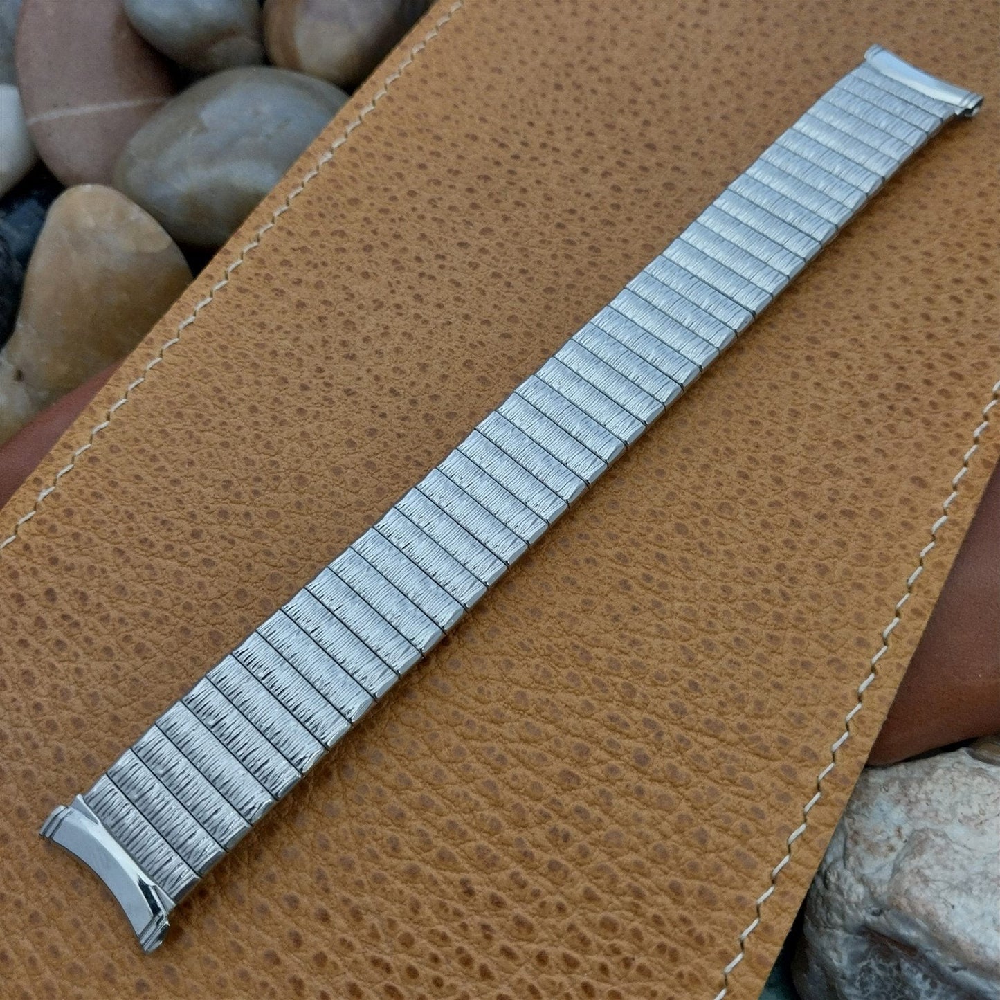 18mm 19mm Stainless Steel Expansion Kreisler USA nos 1960s old-stock Watch Band