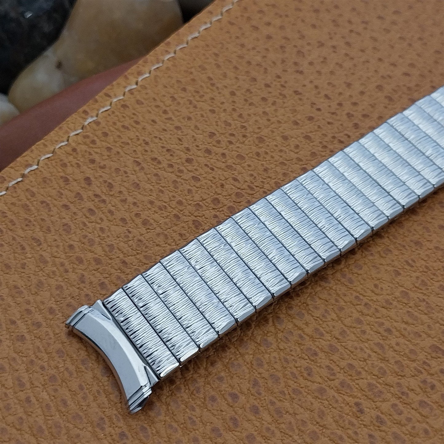 18mm 19mm Stainless Steel Expansion Kreisler USA nos 1960s old-stock Watch Band