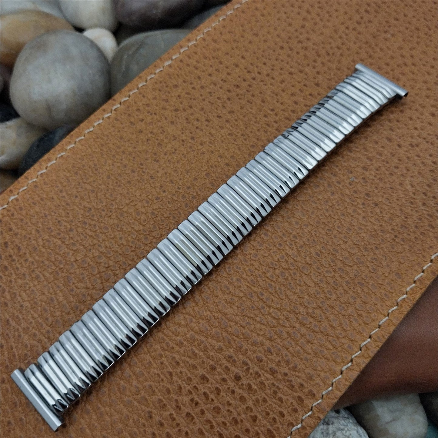 18mm 16mm 19mm Stainless Steel Bellavance USA nos 1960s Vintage Watch Band