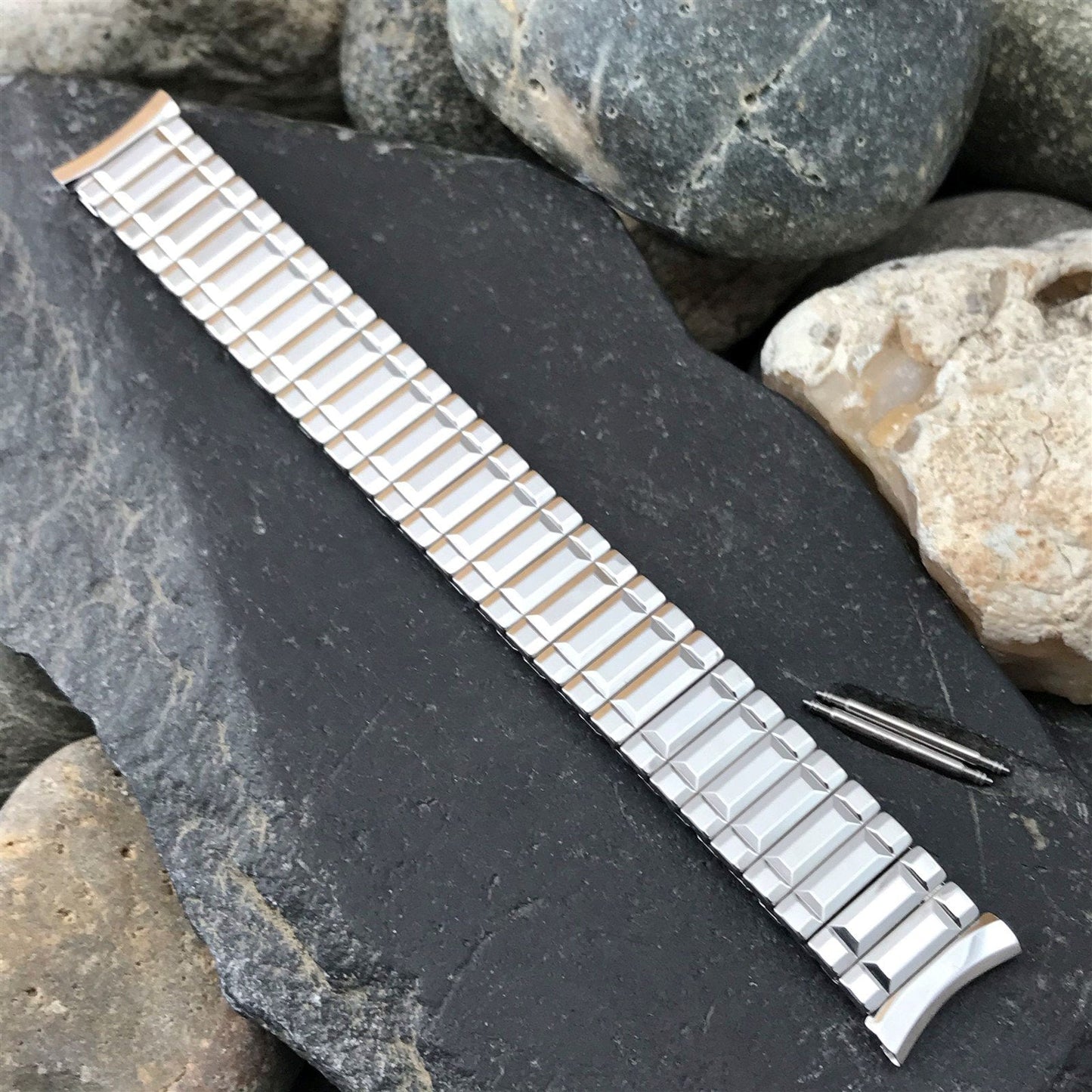 17.2mm Stainless Steel Expansion Admiral USA Unused nos Vintage Watch Band