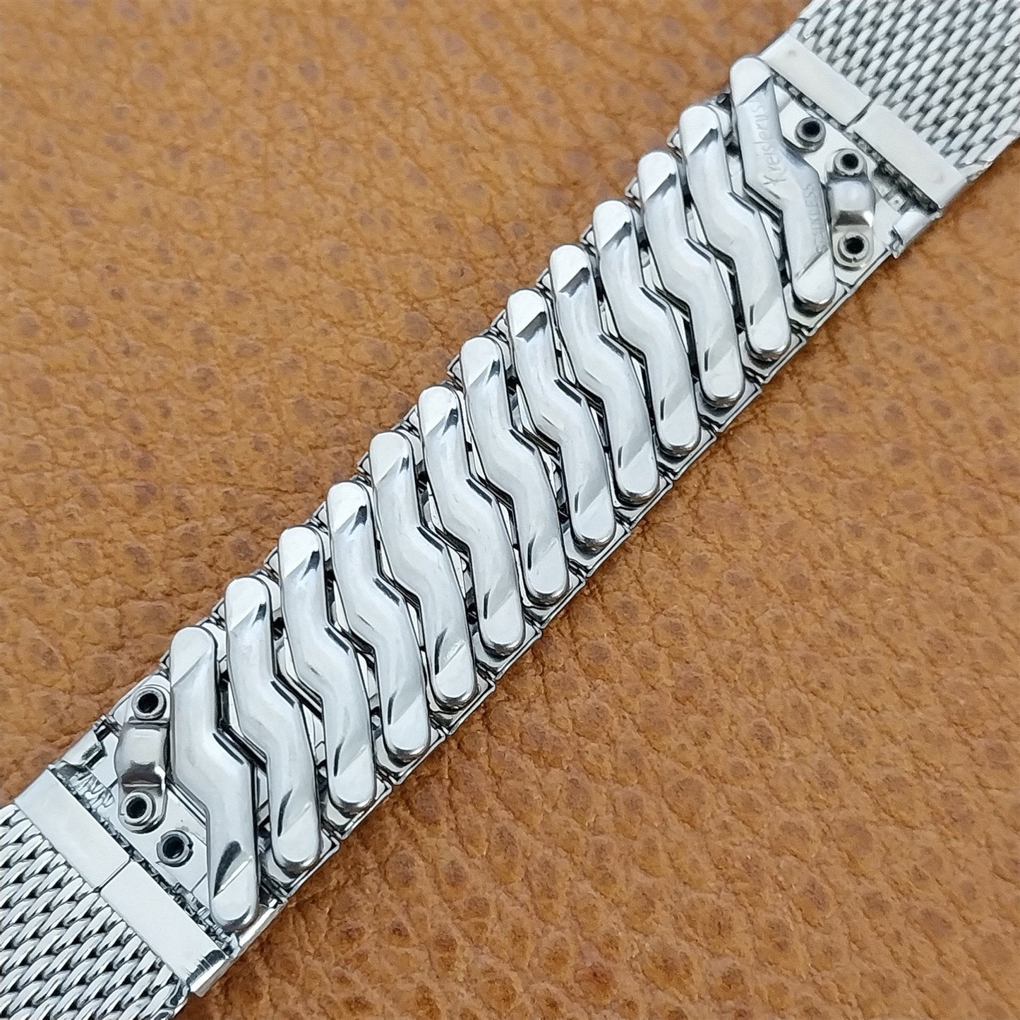 17.2mm 11/16" Kreisler USA Stainless Steel Mesh nos 1960s Vintage Watch Band