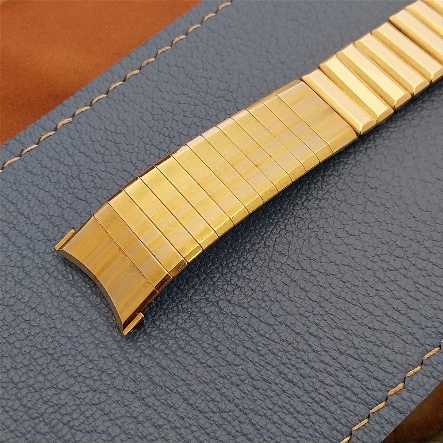 18mm 19mm Kreisler USA 3-Tone 10k Gold-Filled Unused 1960s Vintage Watch Band