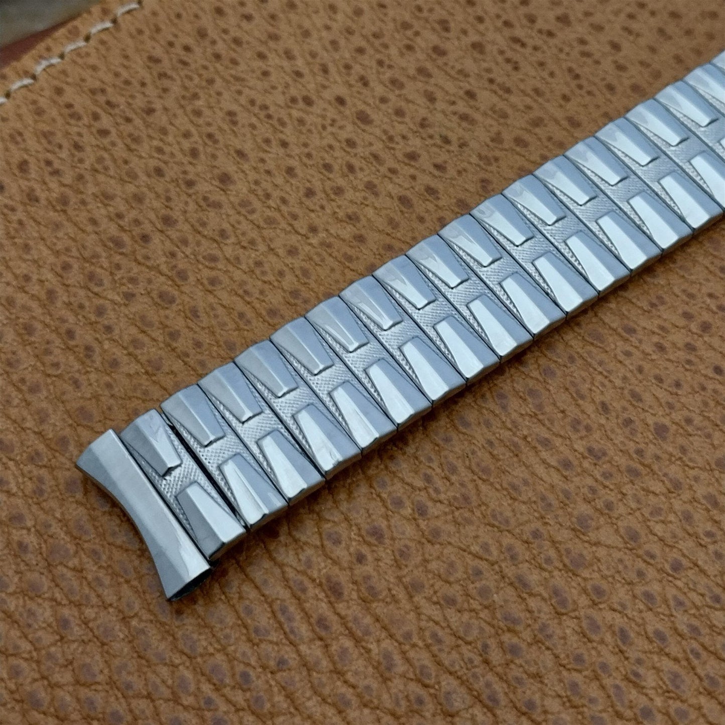 17.2mm Stainless Steel Expansion Uniflex 1960s nos Vintage Watch Band